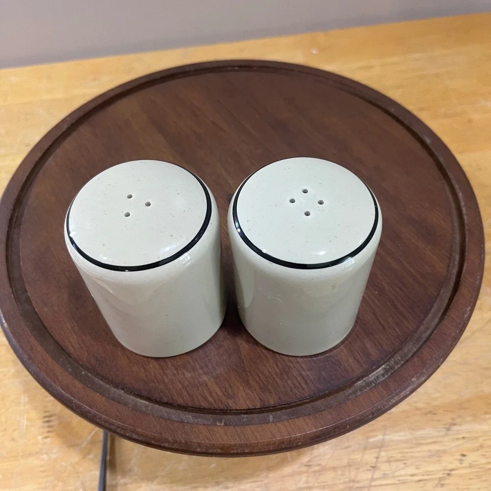 Pottery By Kathy charming pair